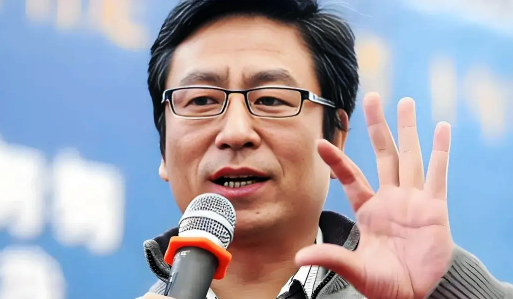 白巖松兩問齊市養老院火災：處罰何用？文件何存？